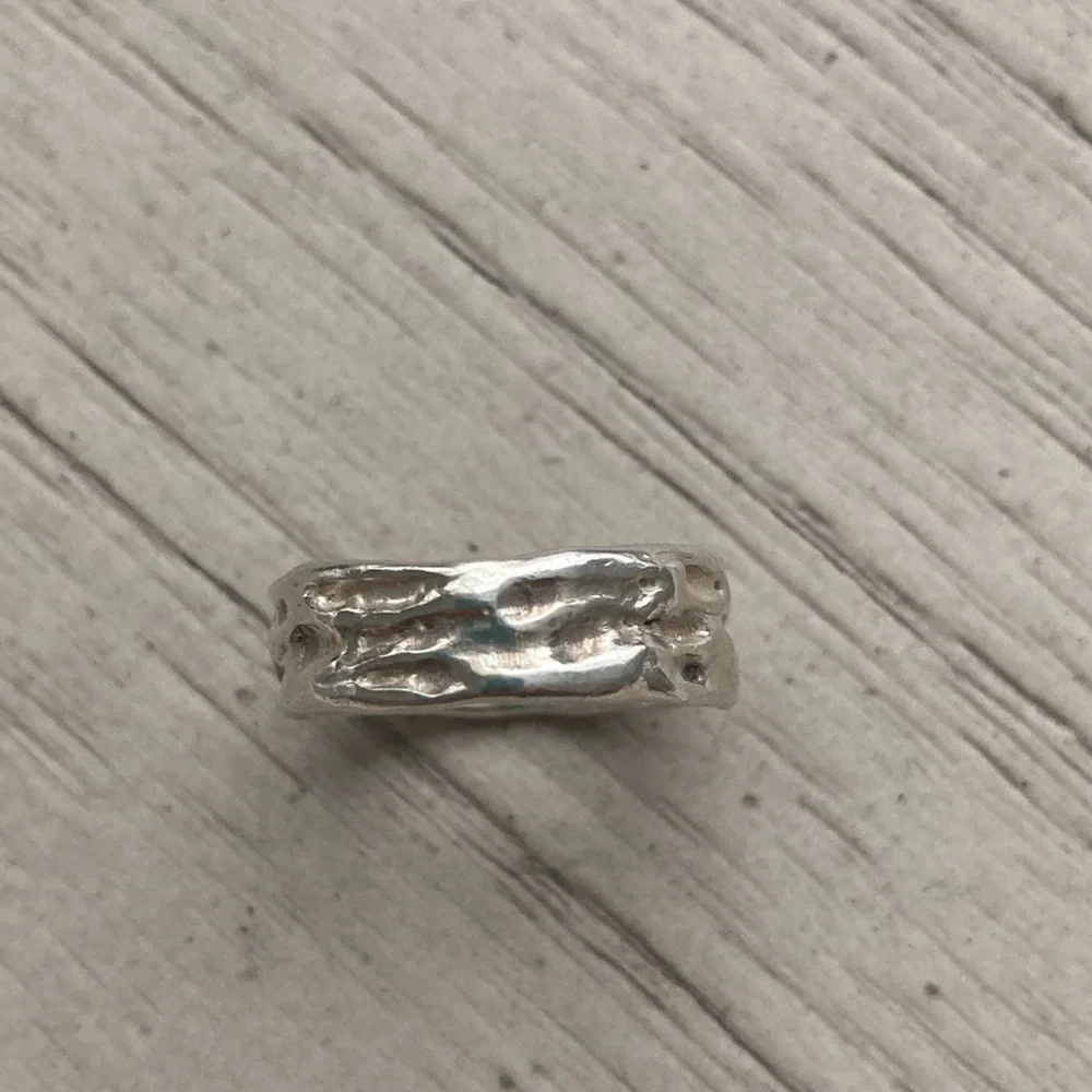 Sterling silver band - Picture 1 of 6